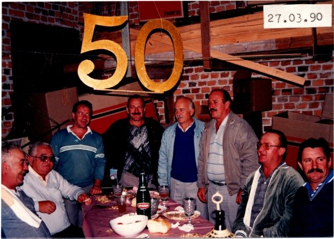 Antônio Ventura (Baldo), Padre David Picolli, Celso, Juvenil, Gil, Agenor, Nadir Picolotto e Angelo Rech (Tatin). Esse registro é de março de 1990, nos 50 anos de Juvenil